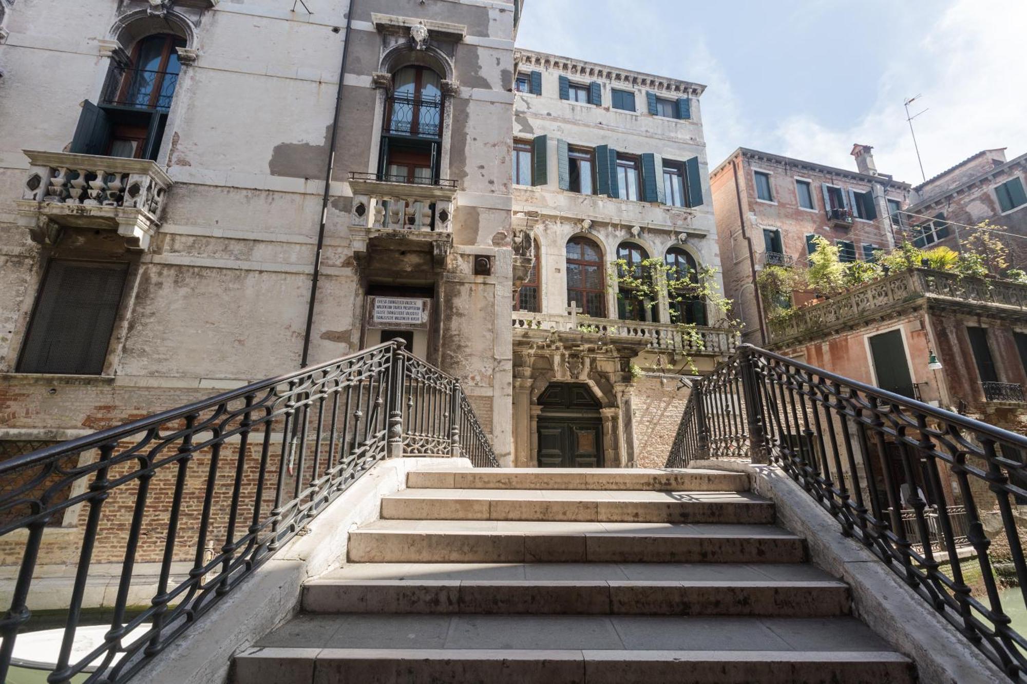 Foresteria Valdese Venezia ภายนอก รูปภาพ