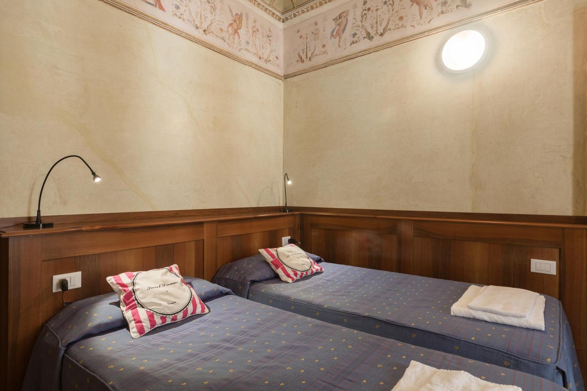 Foresteria Valdese Venezia ภายนอก รูปภาพ