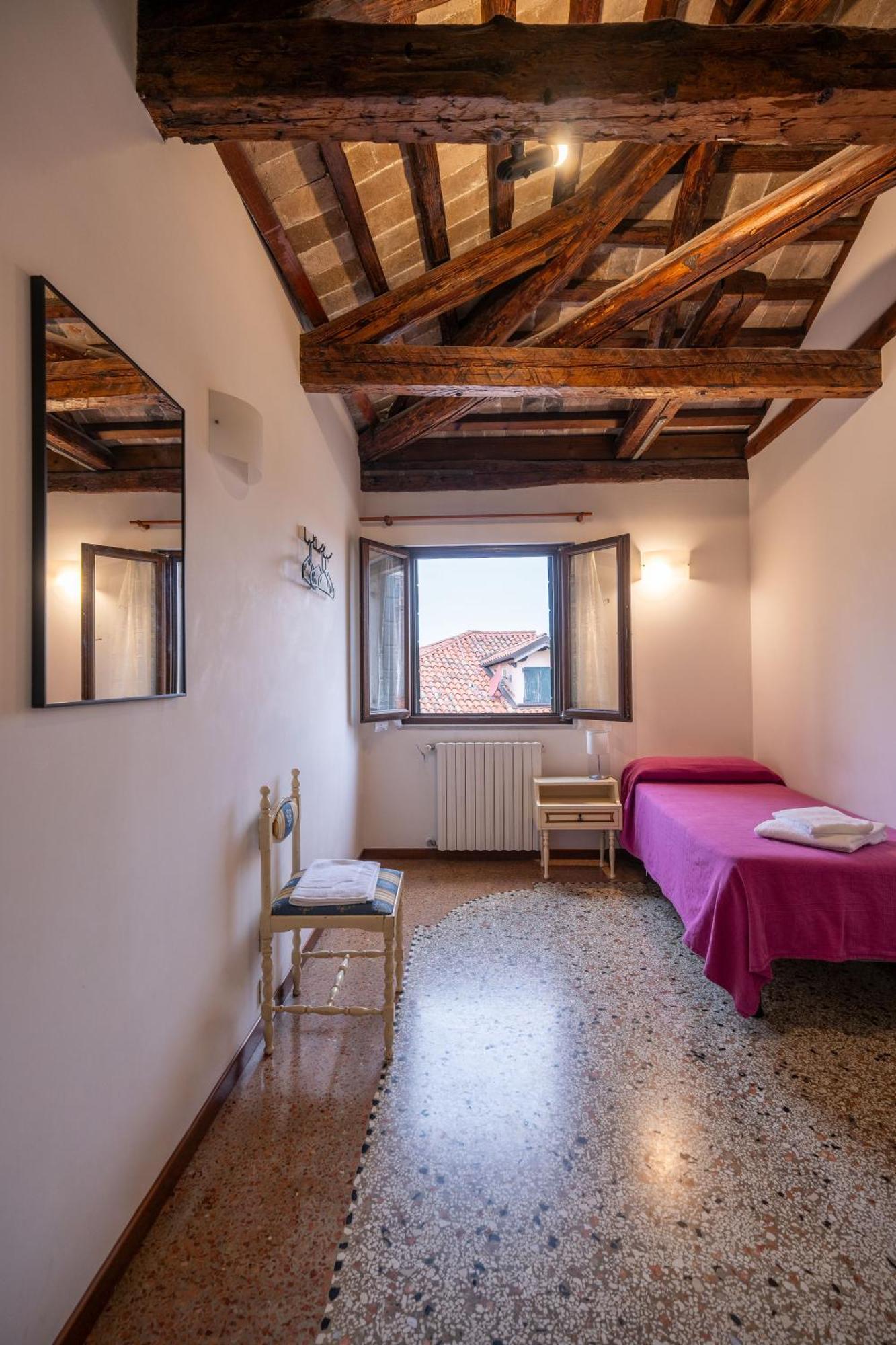Foresteria Valdese Venezia ภายนอก รูปภาพ